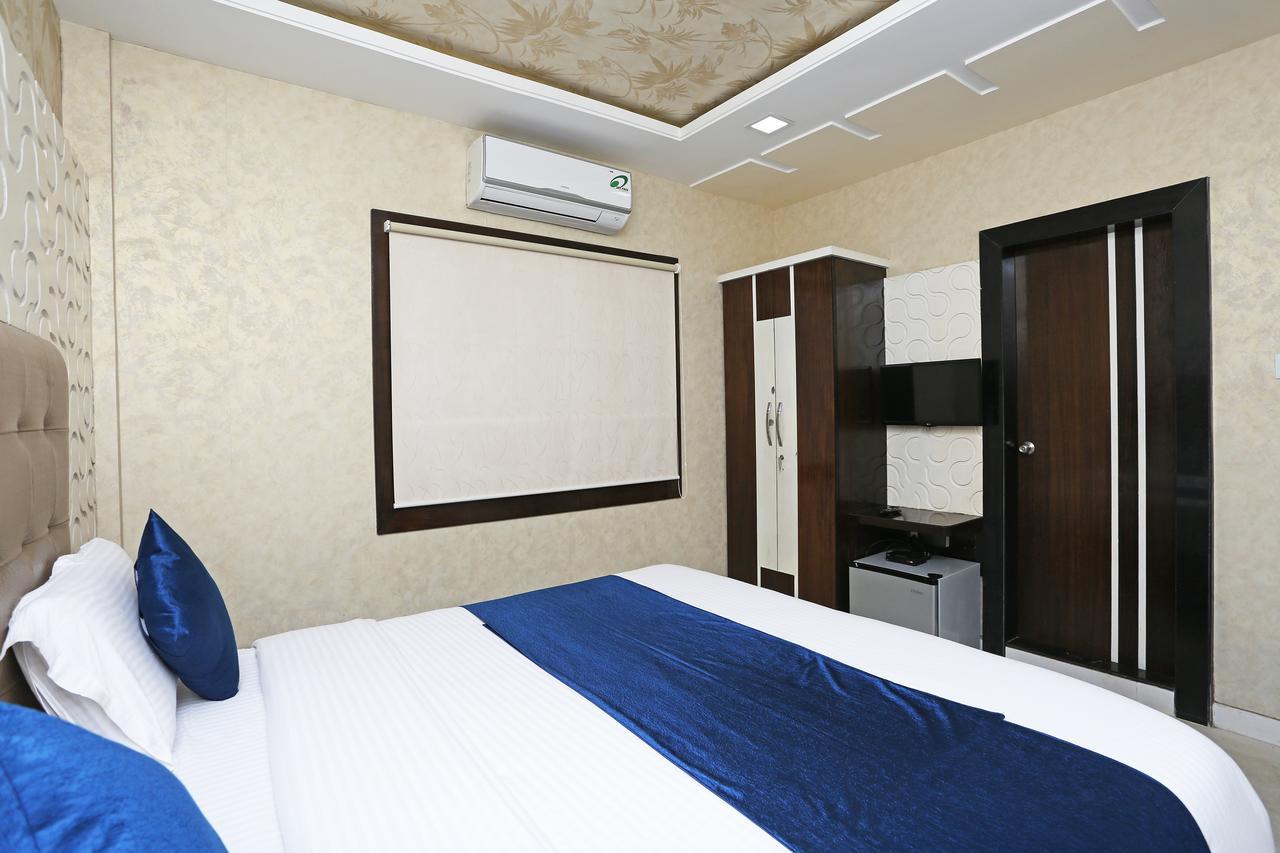 Hotel Golden Orchid Бхубанешвар Екстериор снимка